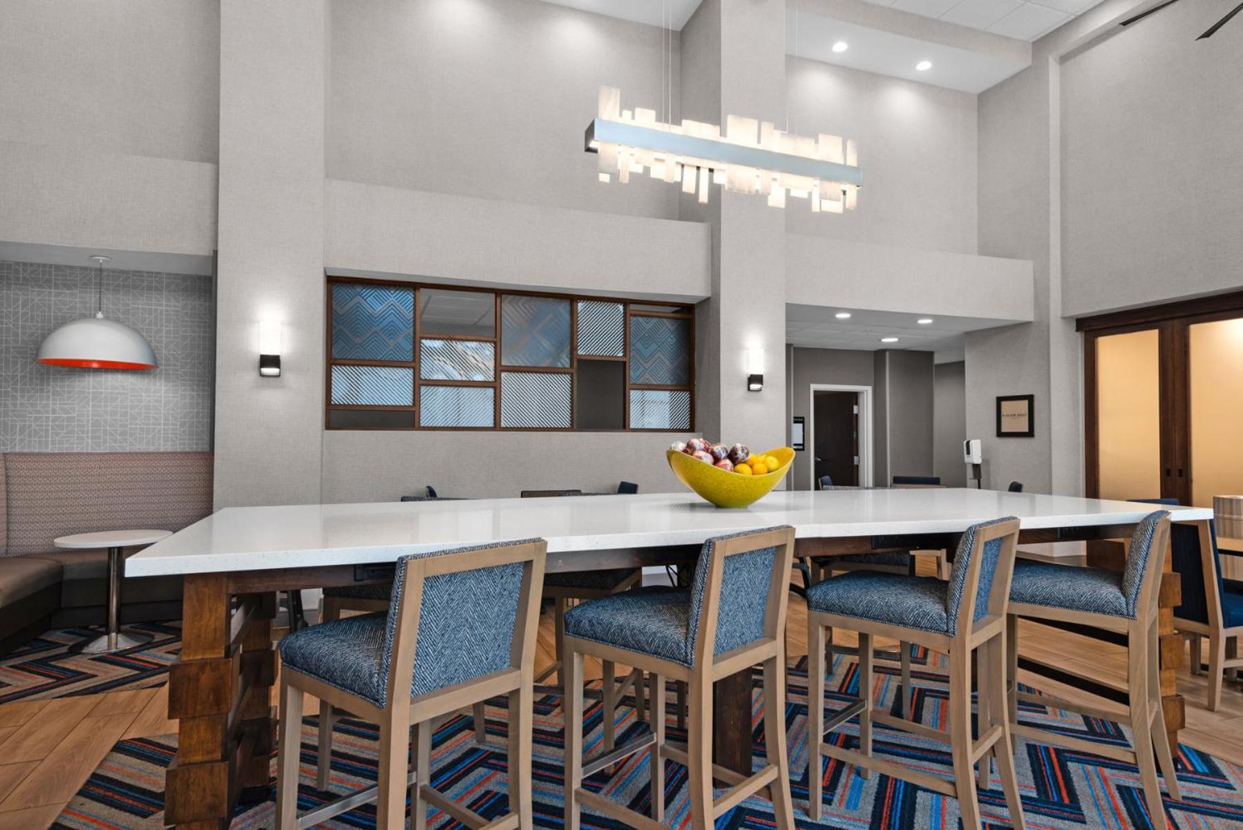Hampton Inn & Suites Pensacola I-10 N At University Town Plaza Exterior photo